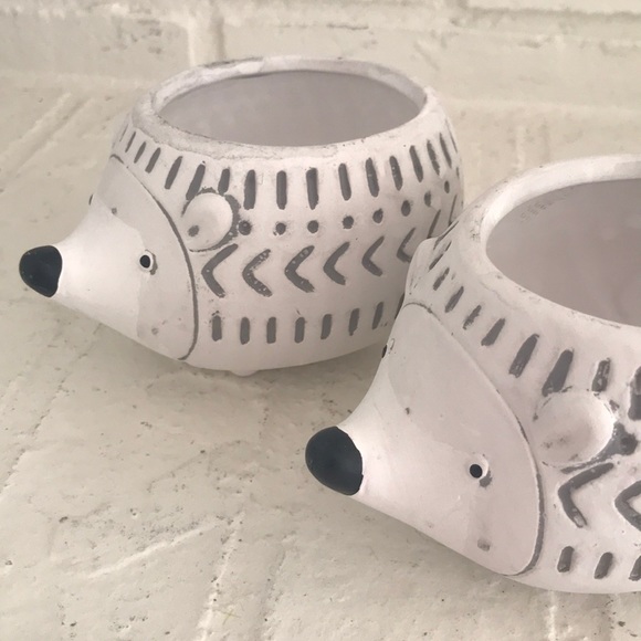 Set of 2 Porcupine Planters NWOT - Picture 6 of 13